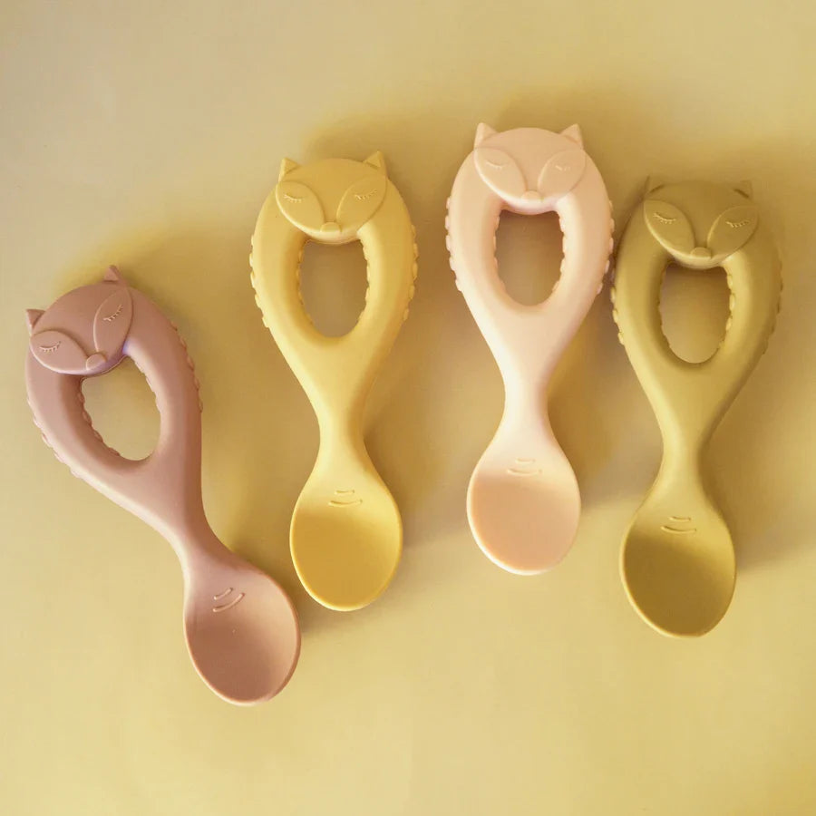 Cuillère en silicone souple pour bébé