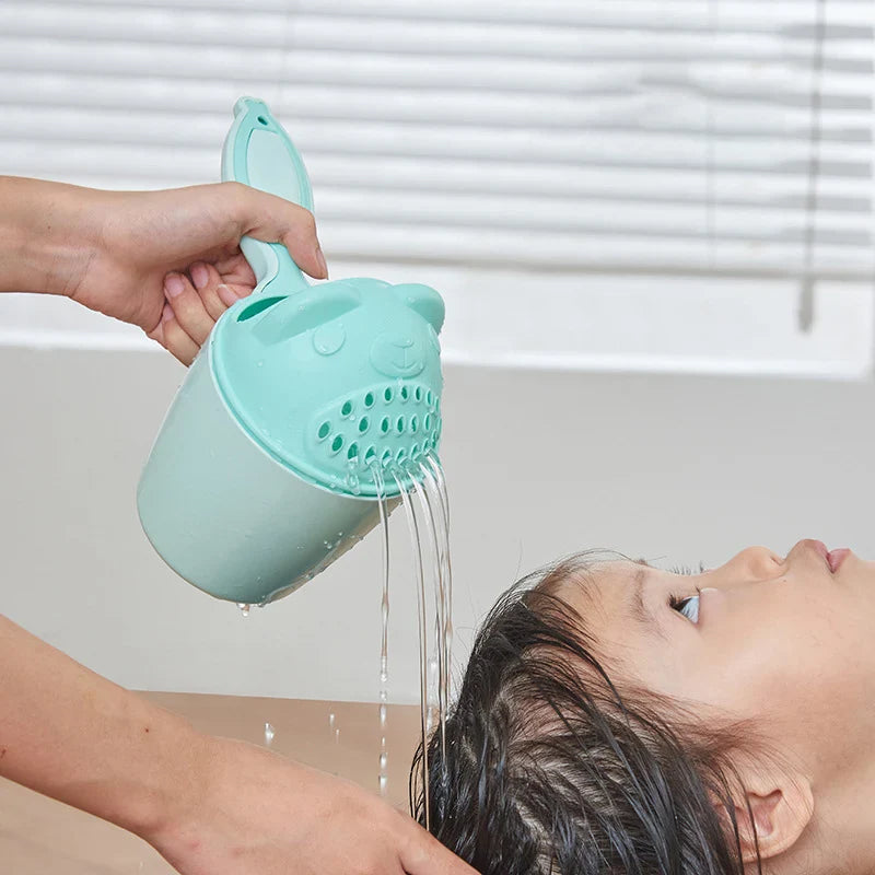 Écope de bain pour enfants